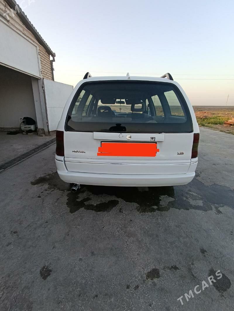 Opel Astra 1993 - 40 000 TMT - Мургап - img 3