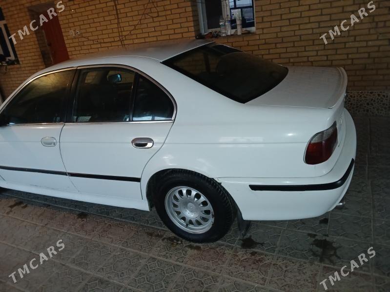 BMW 330 2001 - 95 000 TMT - Саят - img 4