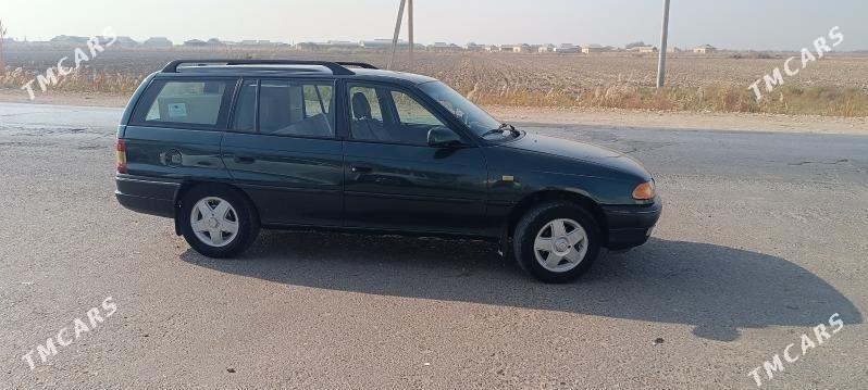 Opel Astra 1996 - 49 000 TMT - Мары - img 3