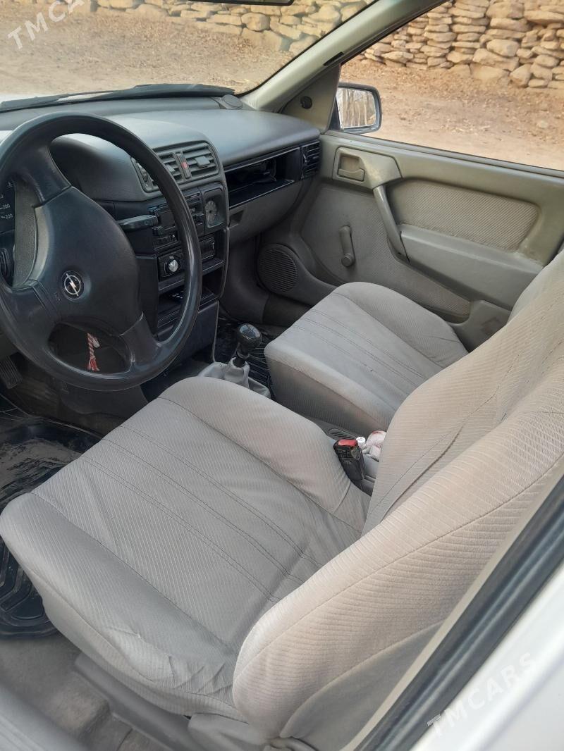 Opel Vectra 1993 - 50 000 TMT - етр. Туркменбаши - img 3
