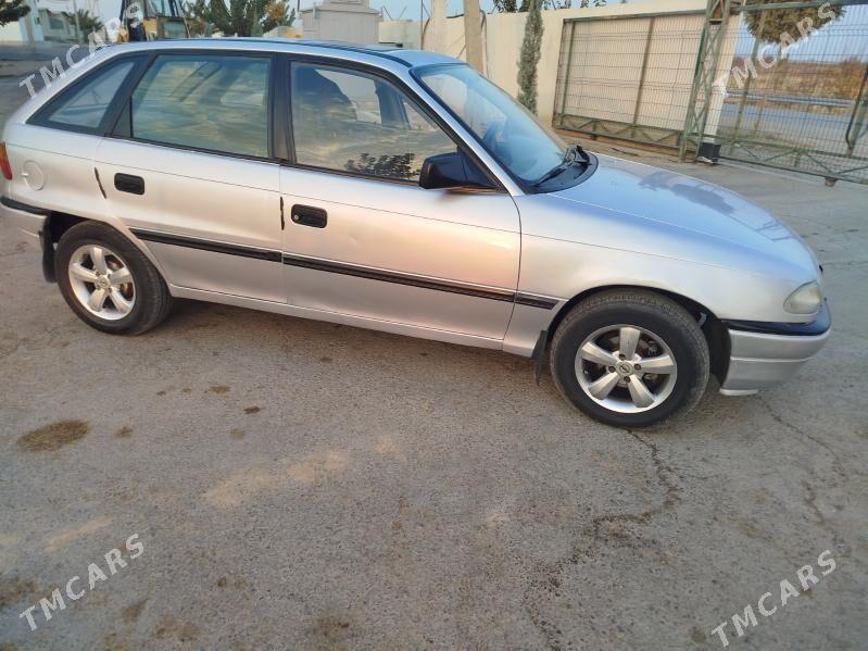 Opel Astra 1992 - 33 000 TMT - Ýolöten - img 5