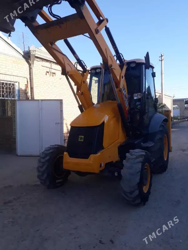 JCB 3CX ECO 2012 - 820 000 TMT - Mary - img 2