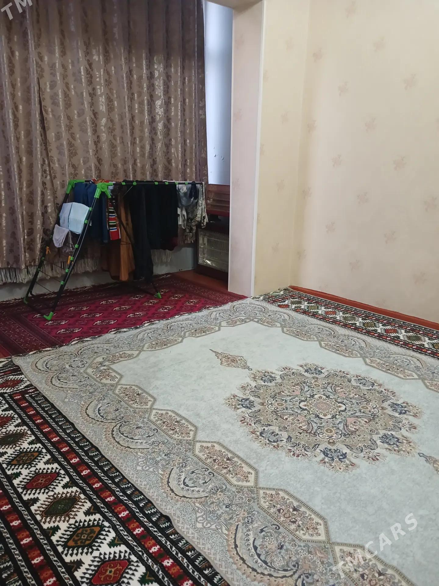 8 mkr gostinka 1 komnat - 8 мкр - img 1