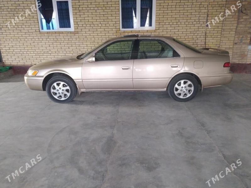 Toyota Camry 1997 - 150 000 TMT - Дянев - img 3
