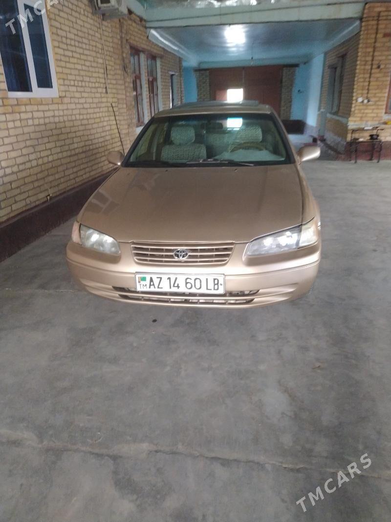 Toyota Camry 1997 - 150 000 TMT - Дянев - img 2