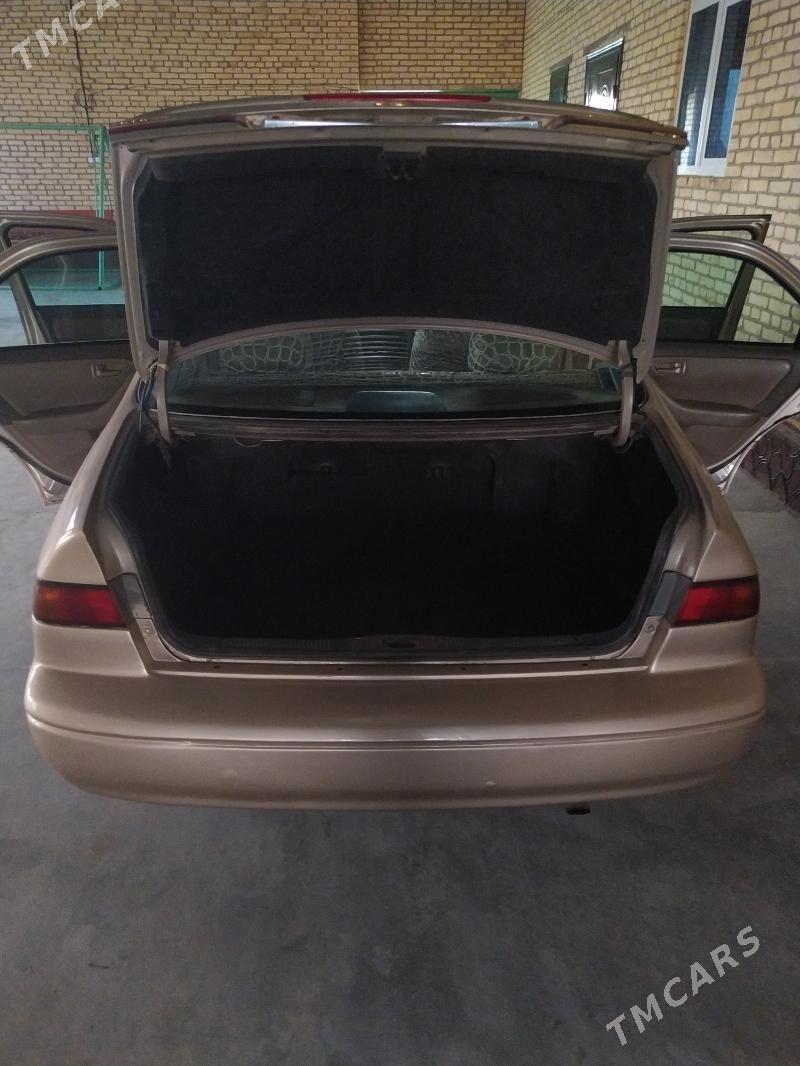 Toyota Camry 1997 - 150 000 TMT - Дянев - img 8