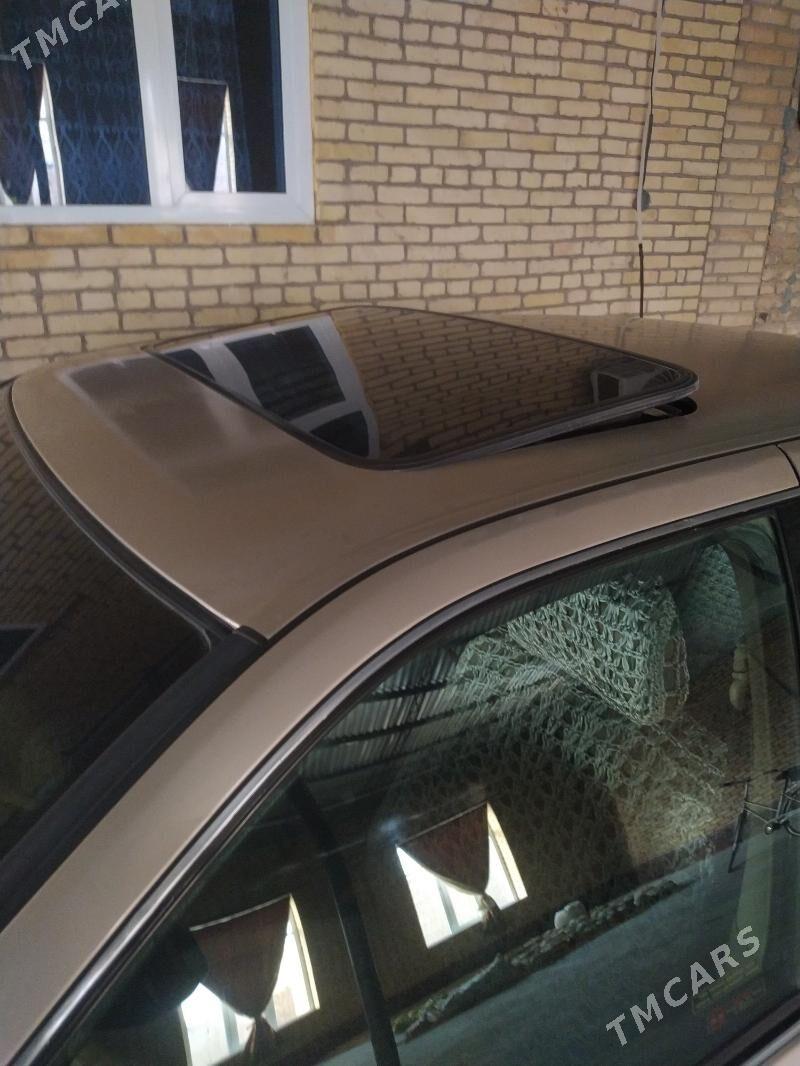 Toyota Camry 1997 - 150 000 TMT - Дянев - img 4