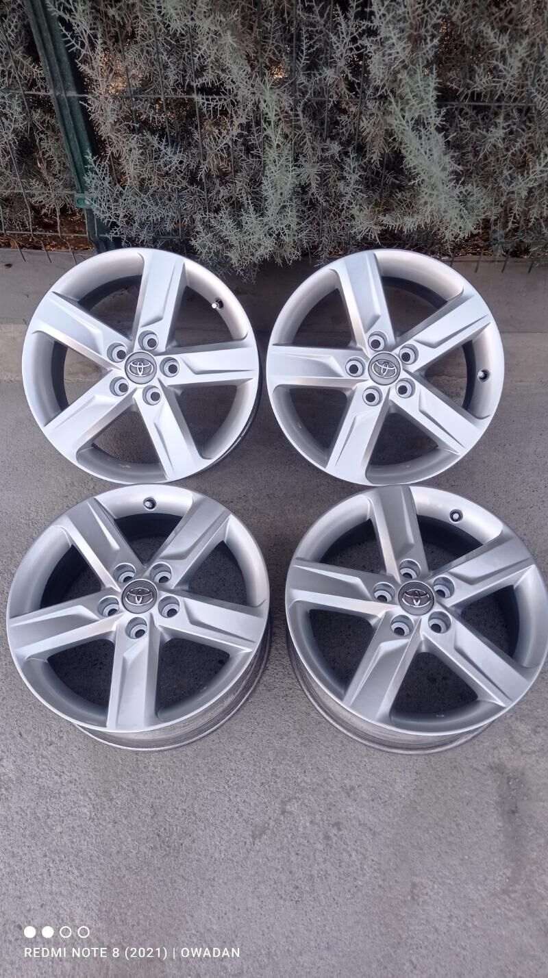 Disga r17 orginal palta camry 3 000 TMT - Hitrowka - img 1