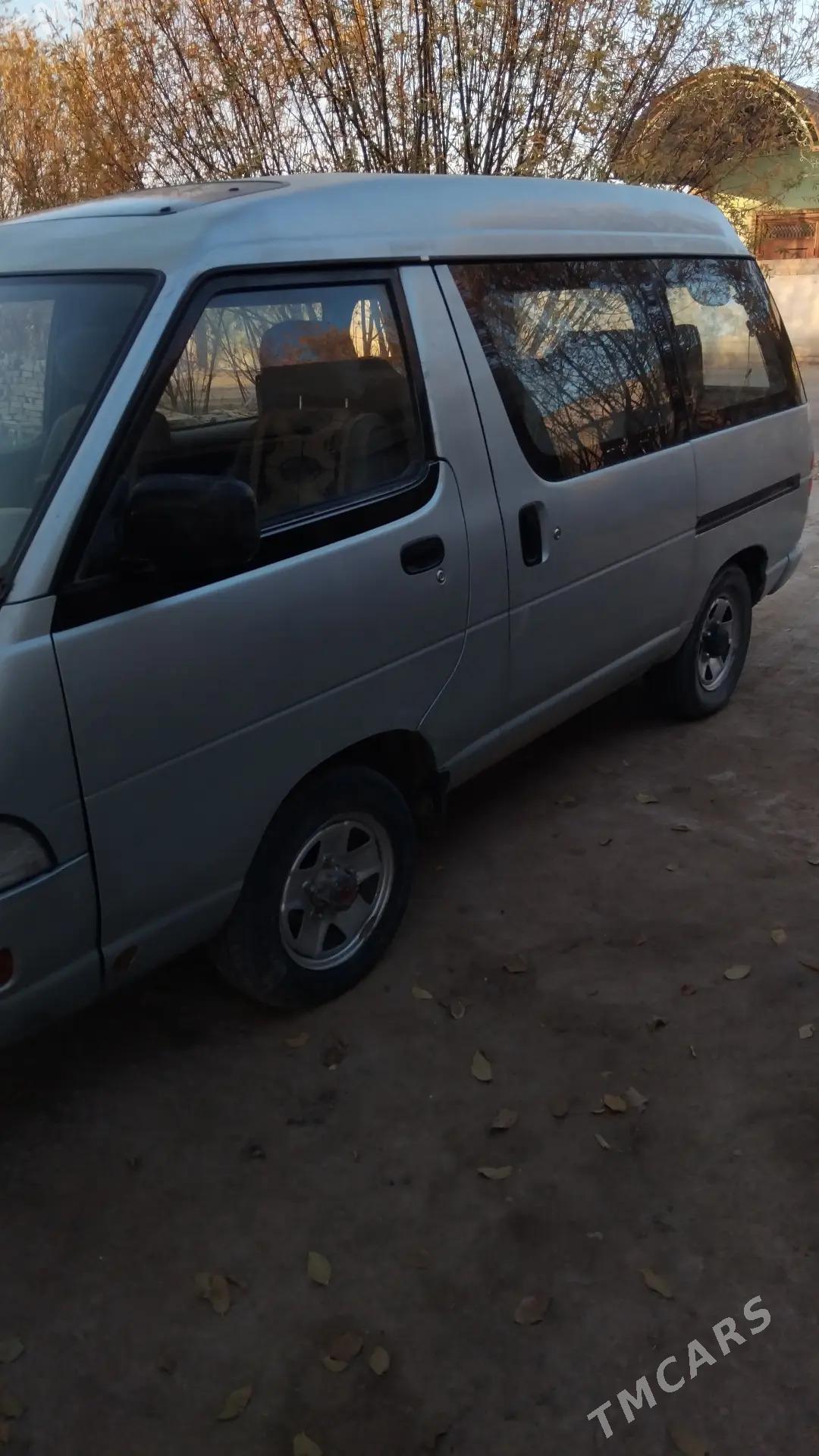 Toyota Town Ace 1993 - 22 000 TMT - Гурбансолтан Едже - img 1