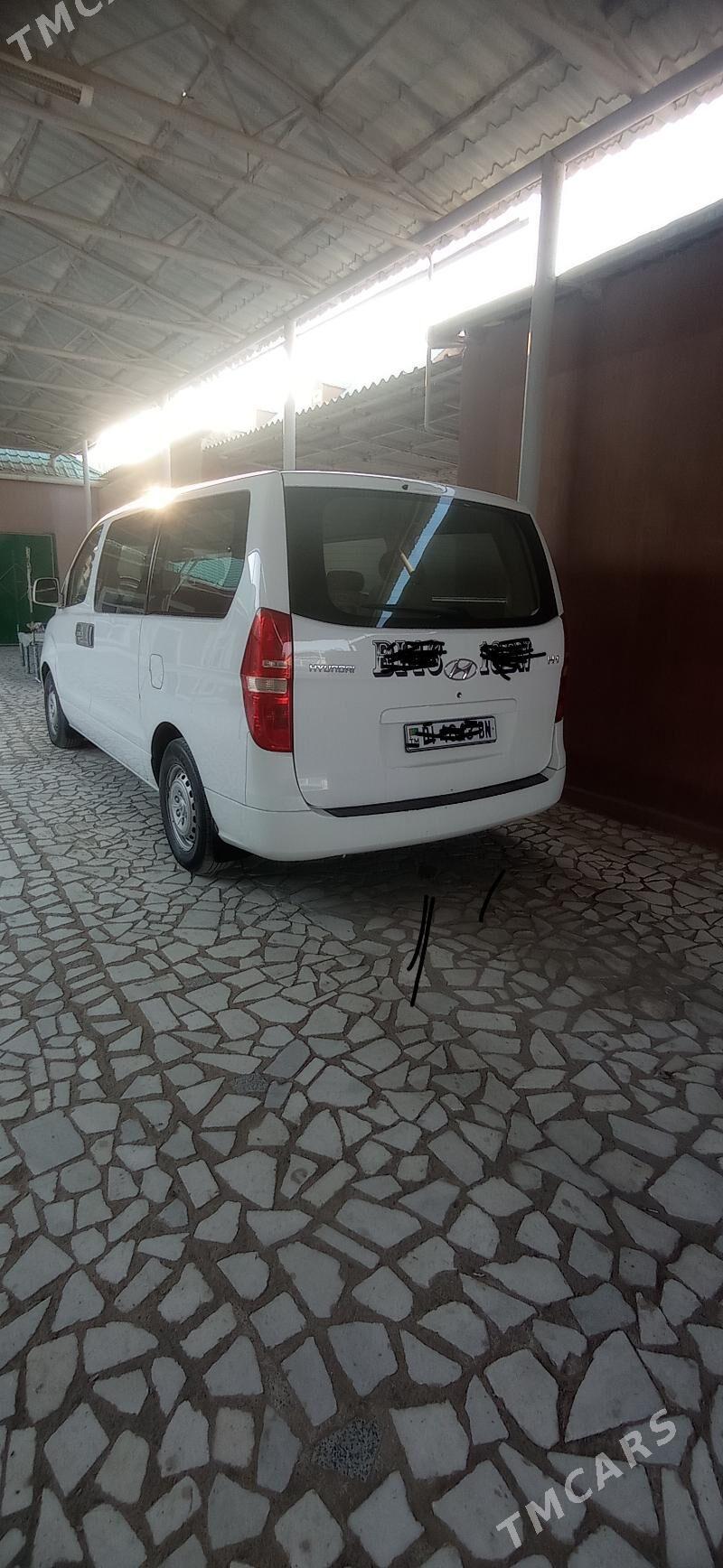 Hyundai H-1 2013 - 330 000 TMT - Türkmenbaşy - img 2