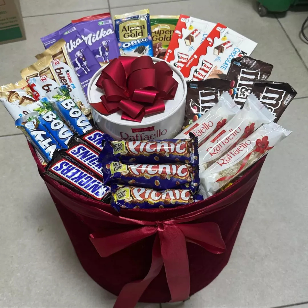 Täze yyl sowgatlyklar - Mary - img 7