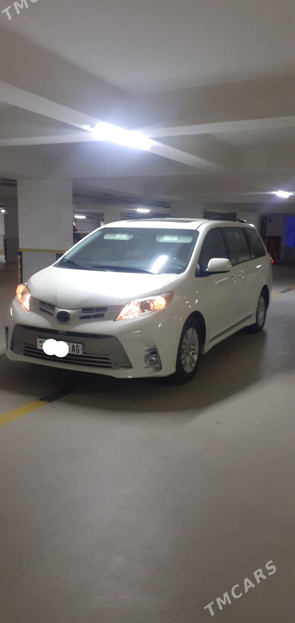 Toyota Sienna 2020 - 470 000 TMT - Aşgabat - img 1