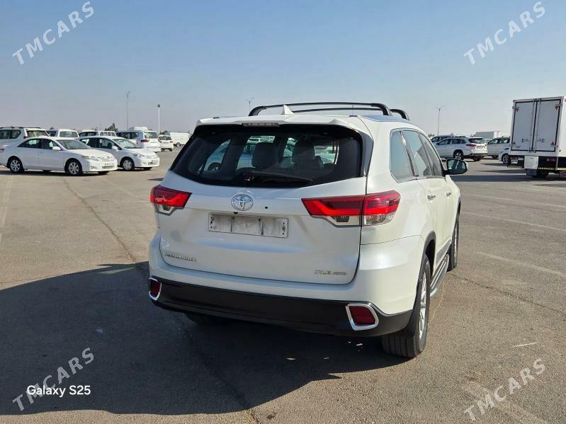 Toyota Highlander 2019 - 450 000 TMT - Гызыларбат - img 4