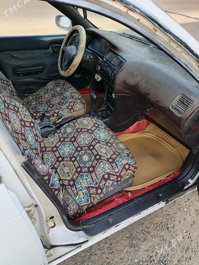 Toyota Corolla 1994 - 30 000 TMT - Мары - img 5