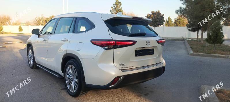 Toyota Highlander 2022 - 640 000 TMT - Ашхабад - img 2