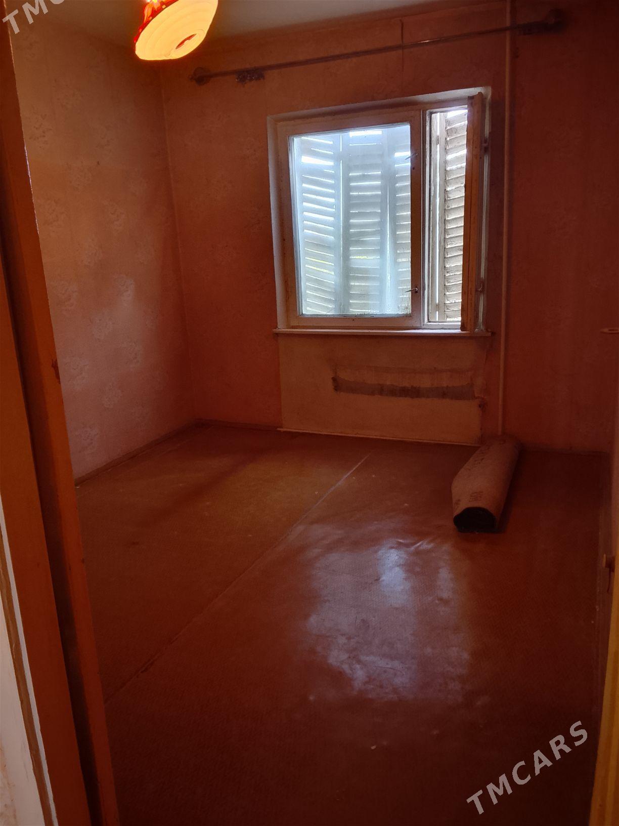 Gagarin 3 komnut 2 etaj - Чарджоу - img 2