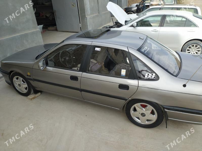 Opel Vectra 1993 - 53 000 TMT - Чарджоу - img 2
