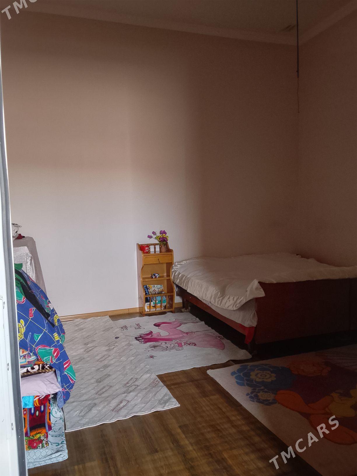 40 yyllyk 16 sotuk 4 komnut - Чарджоу - img 4