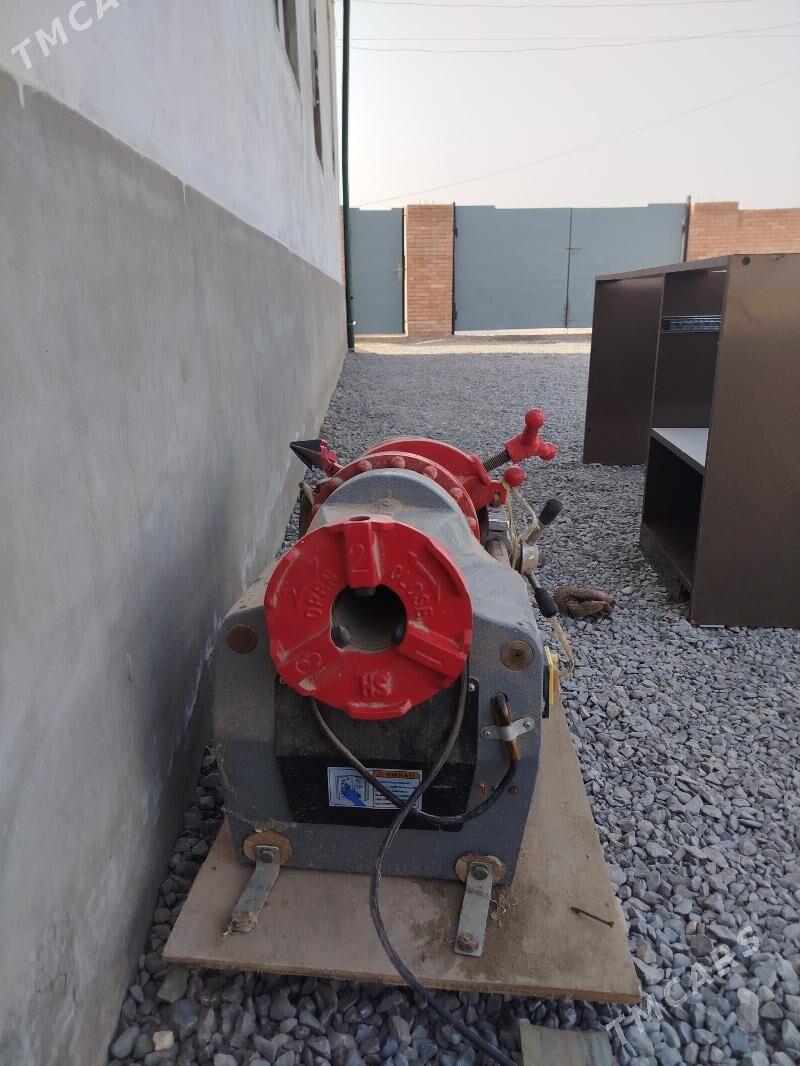 Rezbe kesýan stanok tokarny - Gurtly - img 2