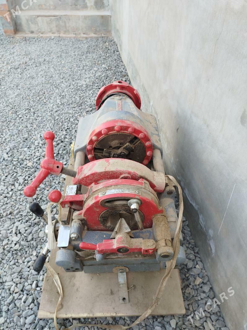 Rezbe kesýan stanok tokarny - Gurtly - img 3