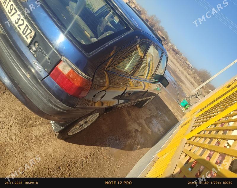Opel Astra 1994 - 40 000 TMT - Губадаг - img 4