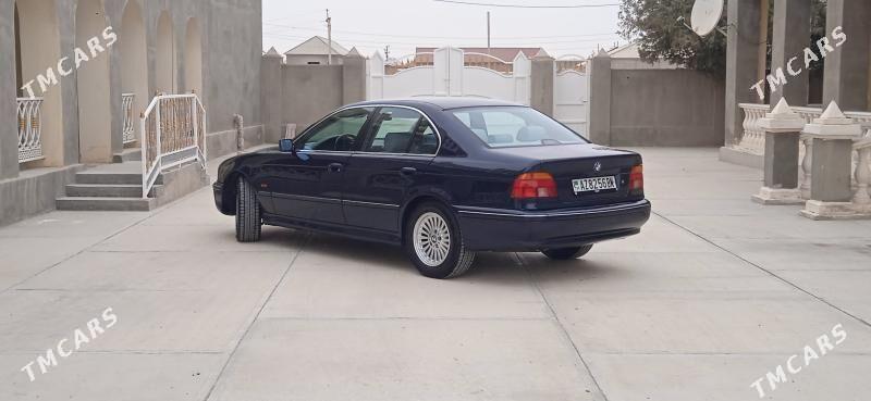 BMW 525 1999 - 108 000 TMT - Гумдаг - img 4