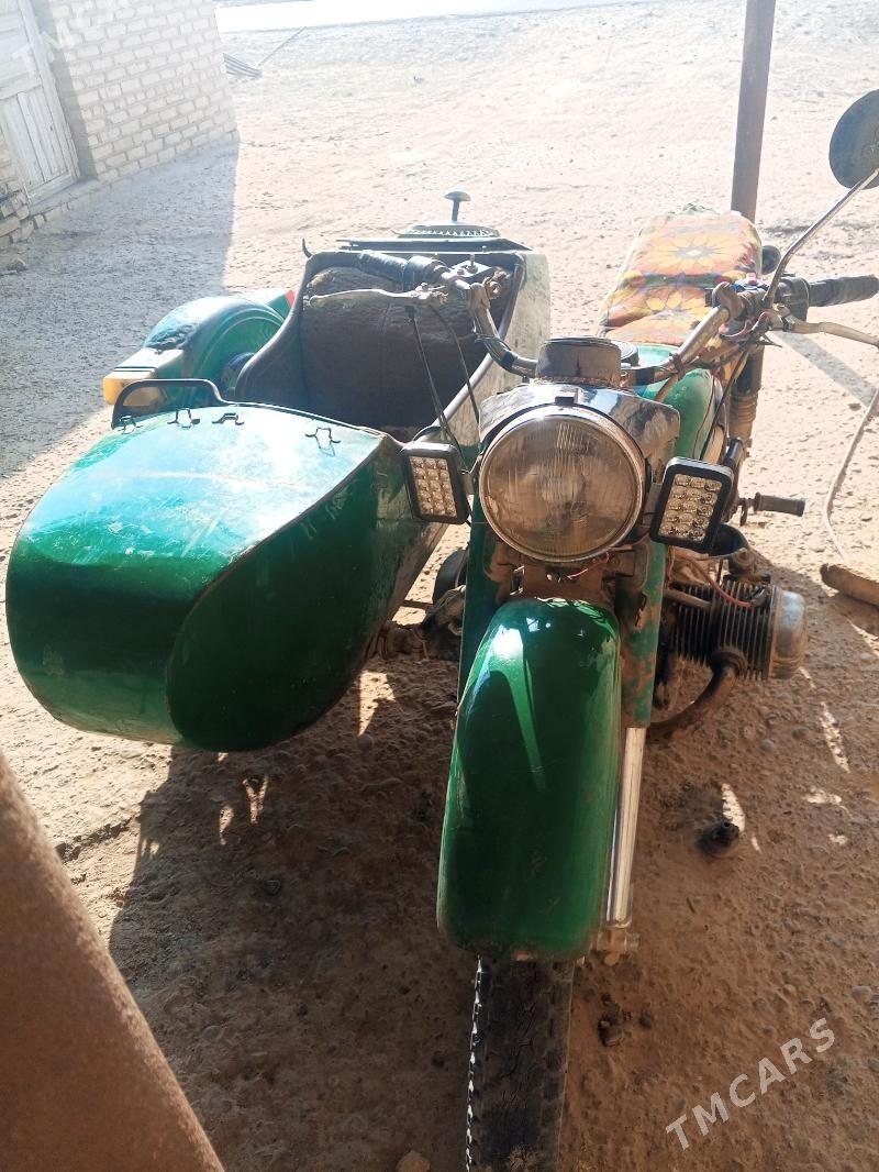 Ural 5557 2001 - 6 000 TMT - Murgap - img 1