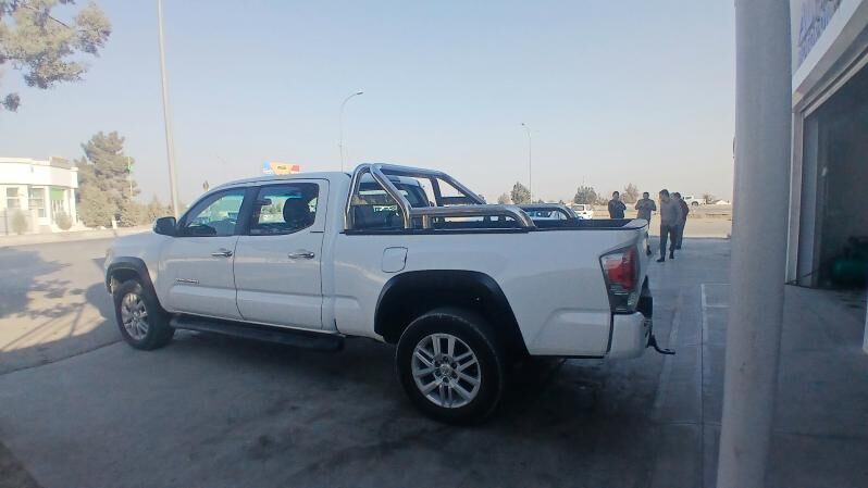 Toyota Tacoma 2017 - 305 000 TMT - Gökdepe - img 3
