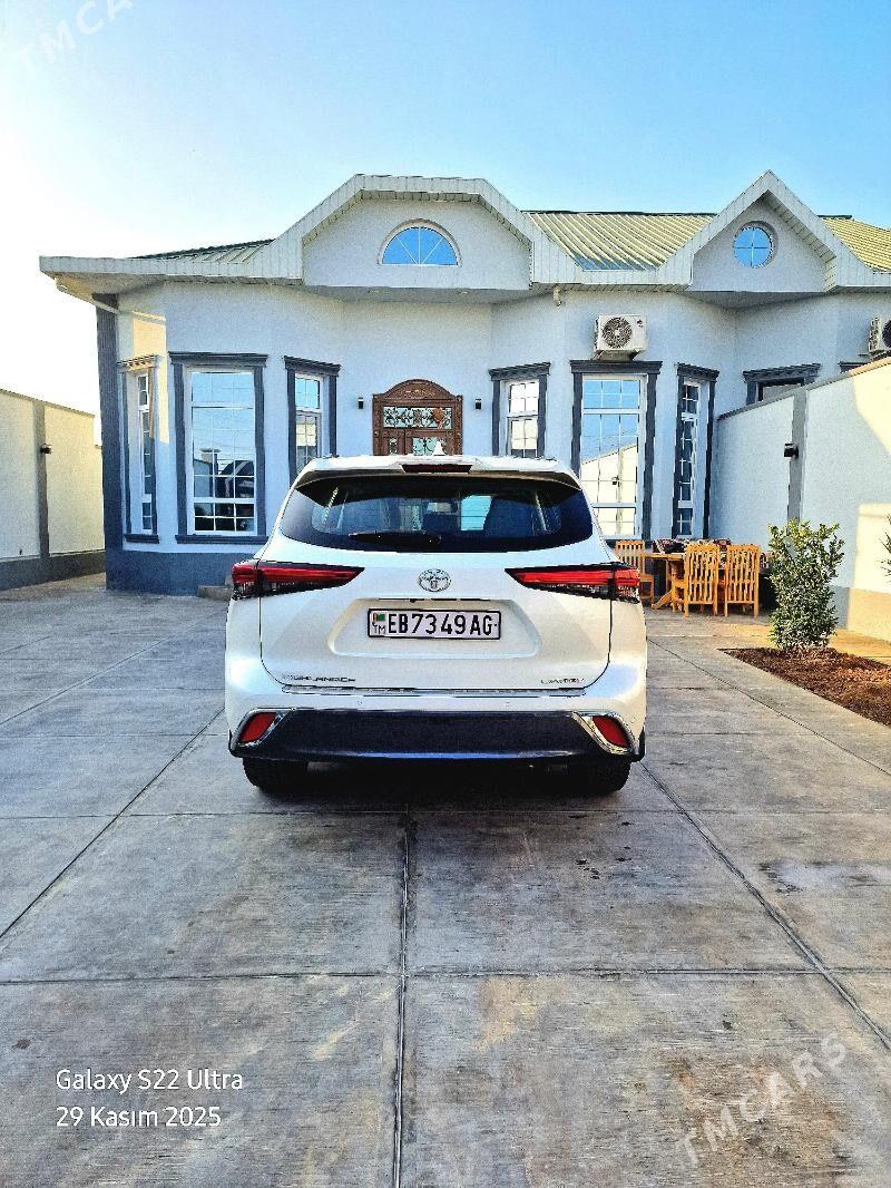 Toyota Highlander 2021 - 645 000 TMT - Ашхабад - img 1