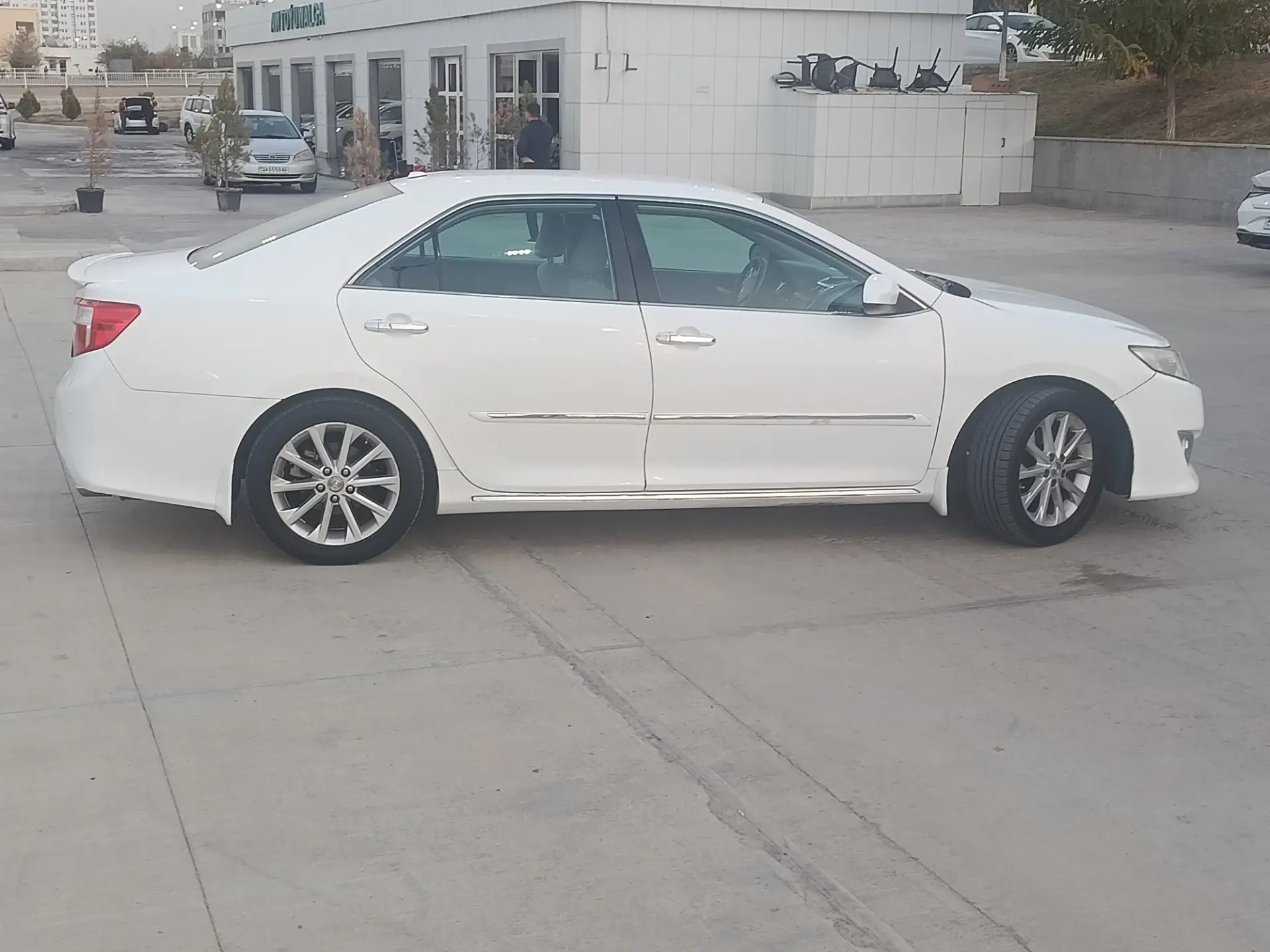 Toyota Camry 2012 - 225 000 TMT - Ак-Бугдайский этрап - img 9