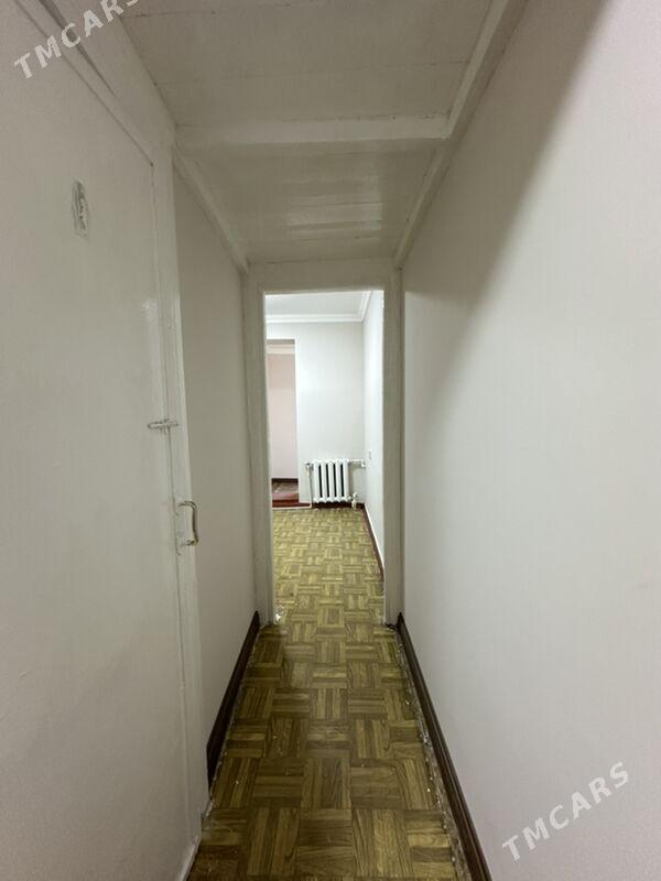 4 мкр 3 комнаты 4/3 этаж - Ашхабад - img 8