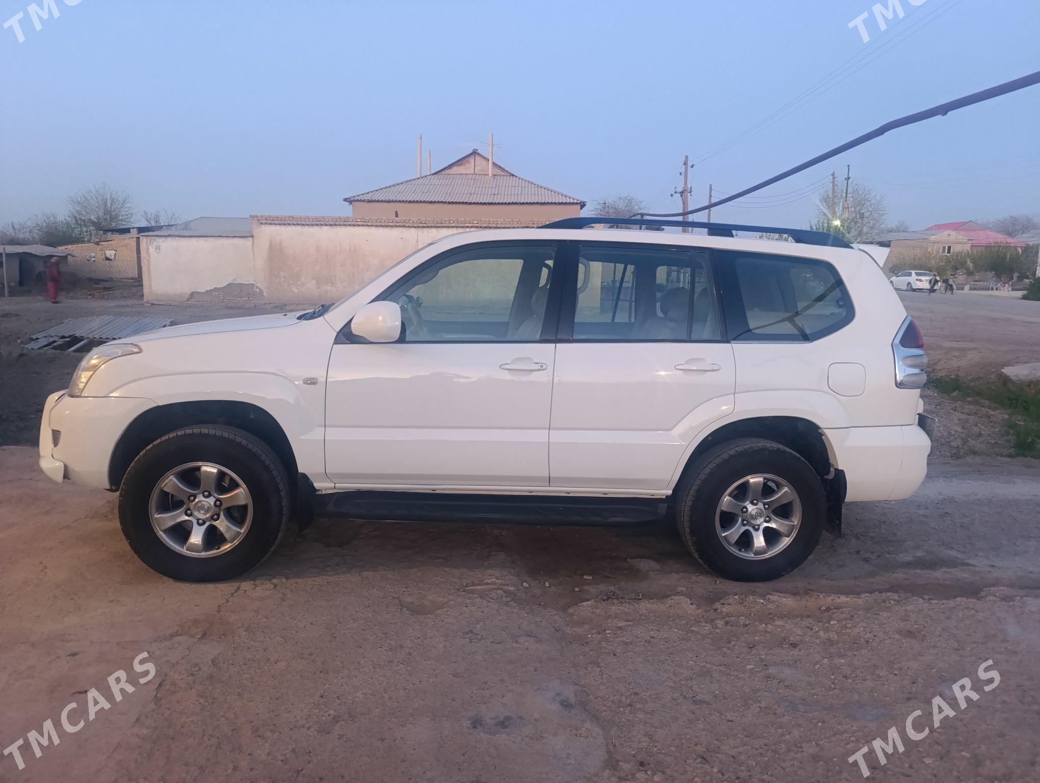 Toyota Land Cruiser Prado 2004 - 300 000 TMT - Baýramaly - img 2