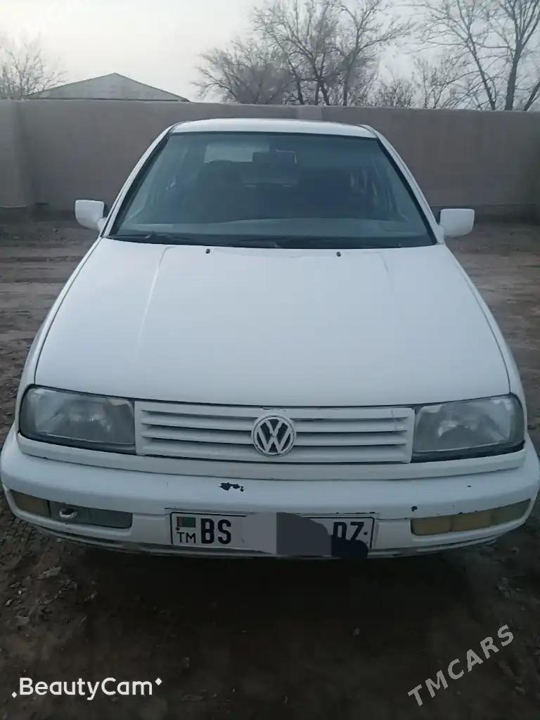 Volkswagen Jetta 1993 - 35 000 TMT - Türkmenbaşy etr. - img 9