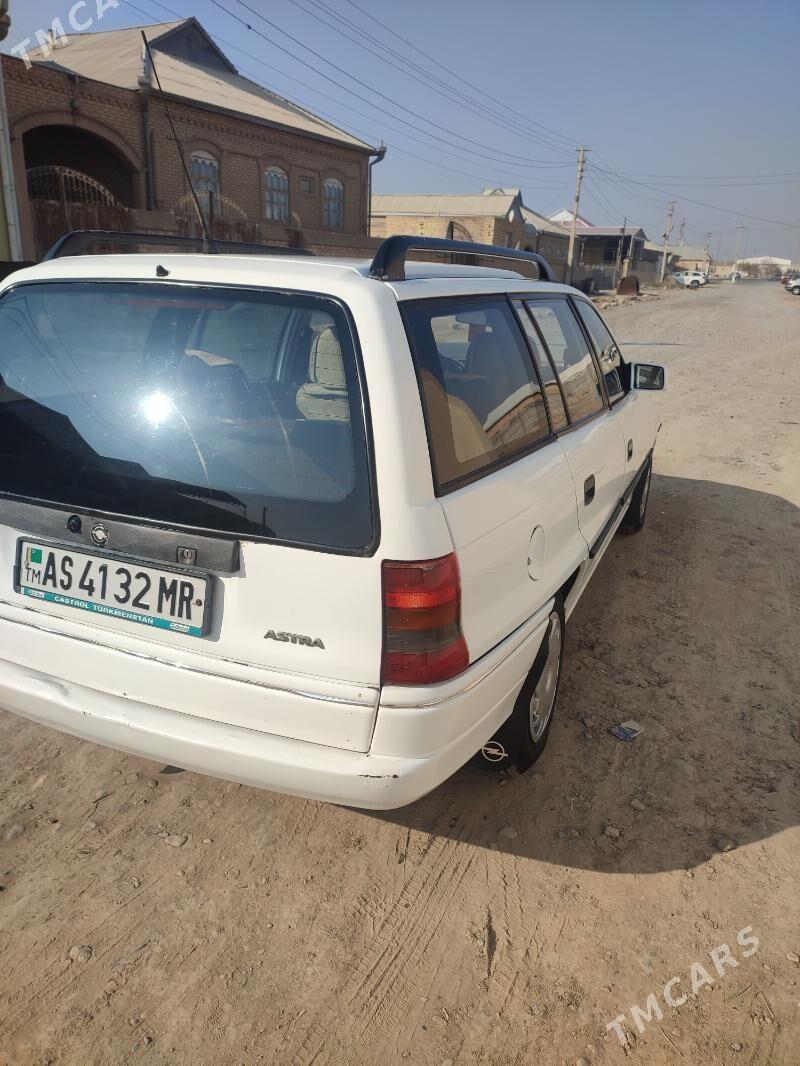 Opel Astra 1995 - 45 000 TMT - Мары - img 3