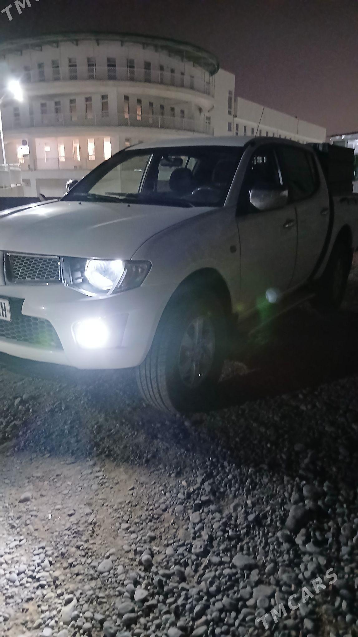 Mitsubishi L200 2010 - 200 000 TMT - Анев - img 6