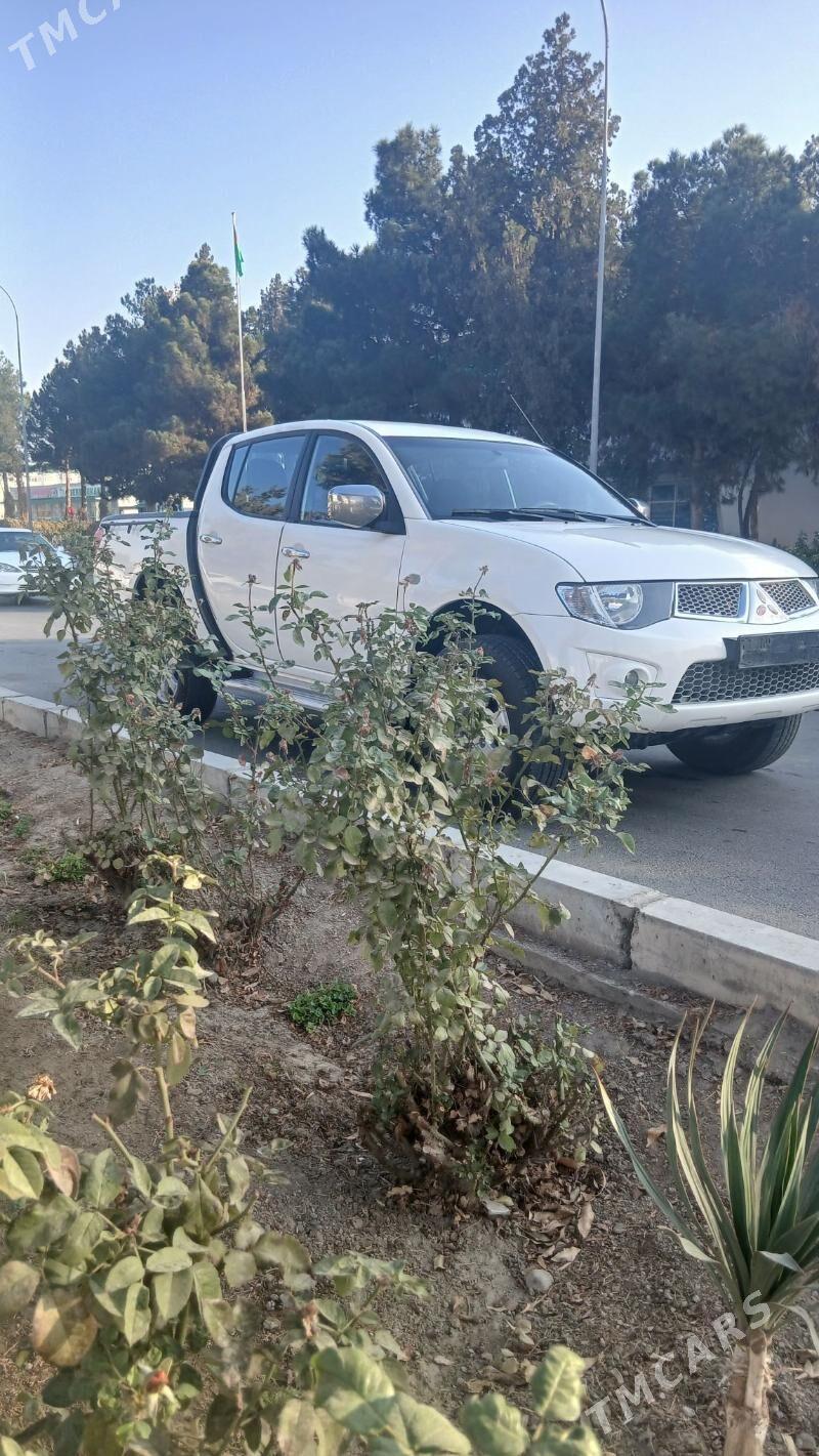 Mitsubishi L200 2010 - 200 000 TMT - Анев - img 4