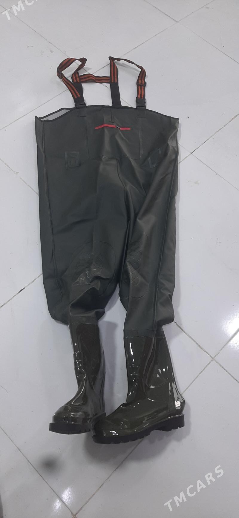 Kombinzon Suwda geyilyan esik - Aşgabat - img 1