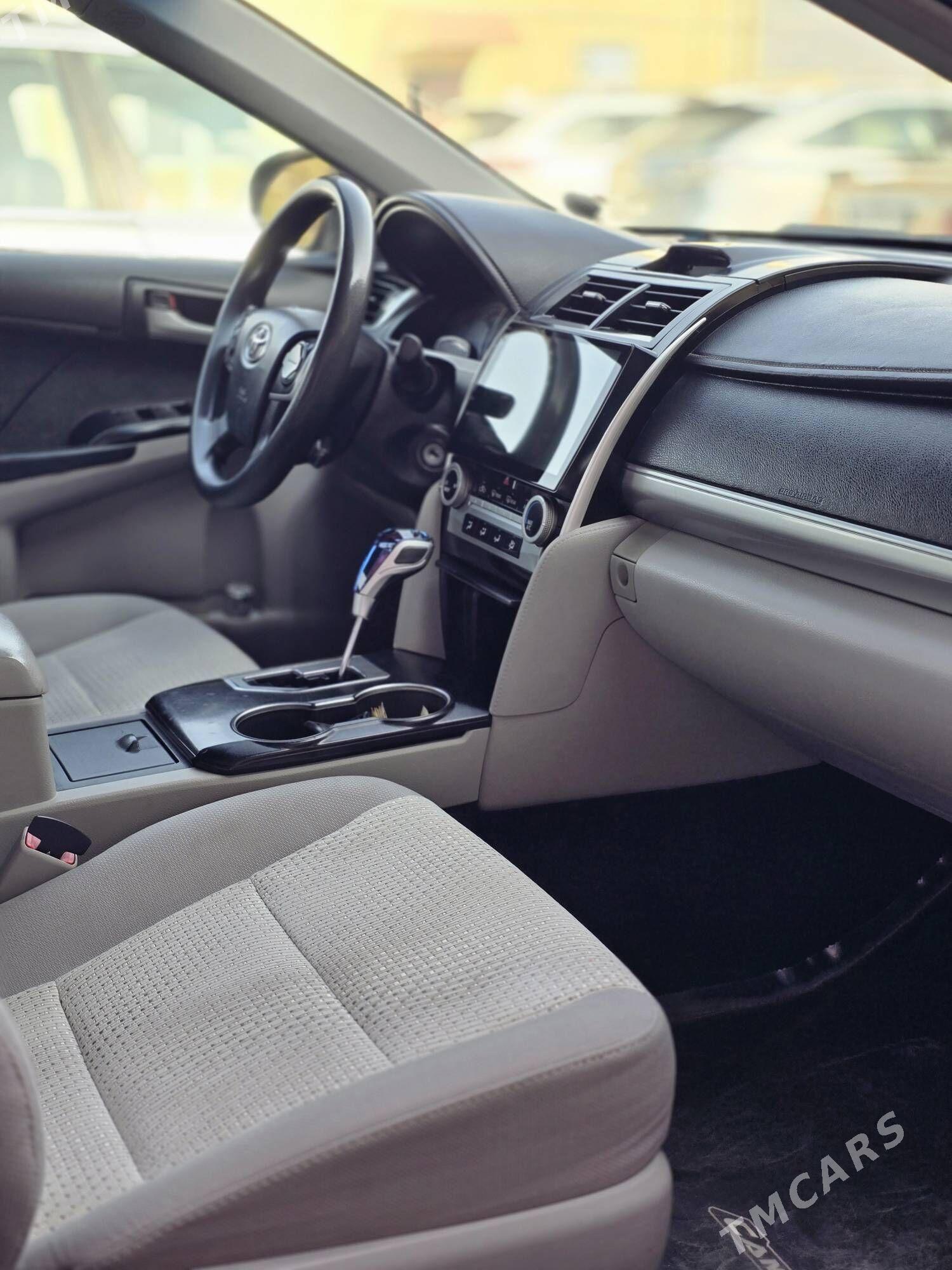 Toyota Camry 2012 - 235 000 TMT - Мары - img 4