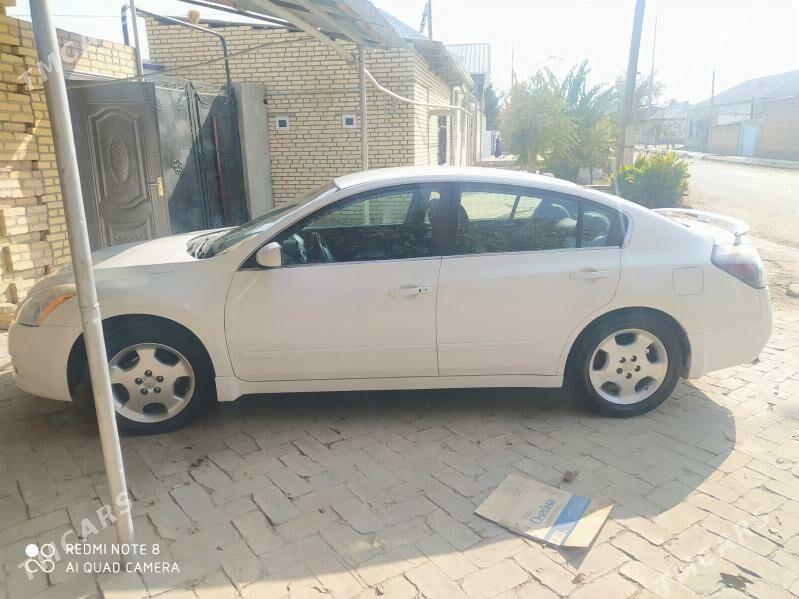 Nissan Altima 2010 - 100 000 TMT - Байрамали - img 4
