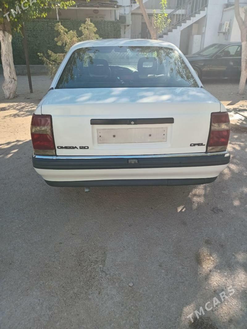 Opel Omega 1992 - 33 000 TMT - Balkanabat - img 3