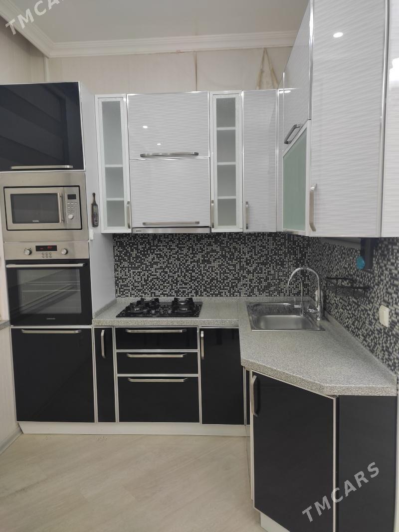 3комн 3этаж Тихий двор - Türkmenbaşy - img 3