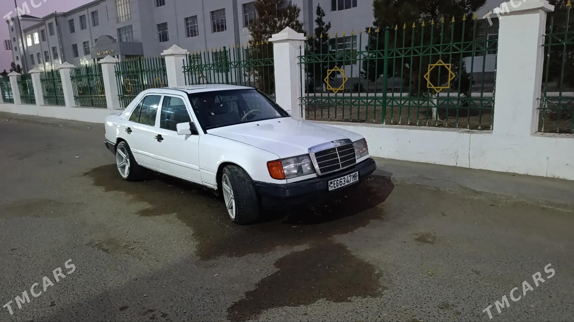 Mercedes-Benz 300E 1990 - 30 000 TMT - Baýramaly - img 3