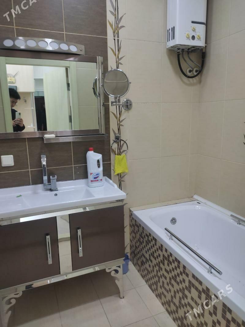 3комн 3этаж Тихий двор - Türkmenbaşy - img 10