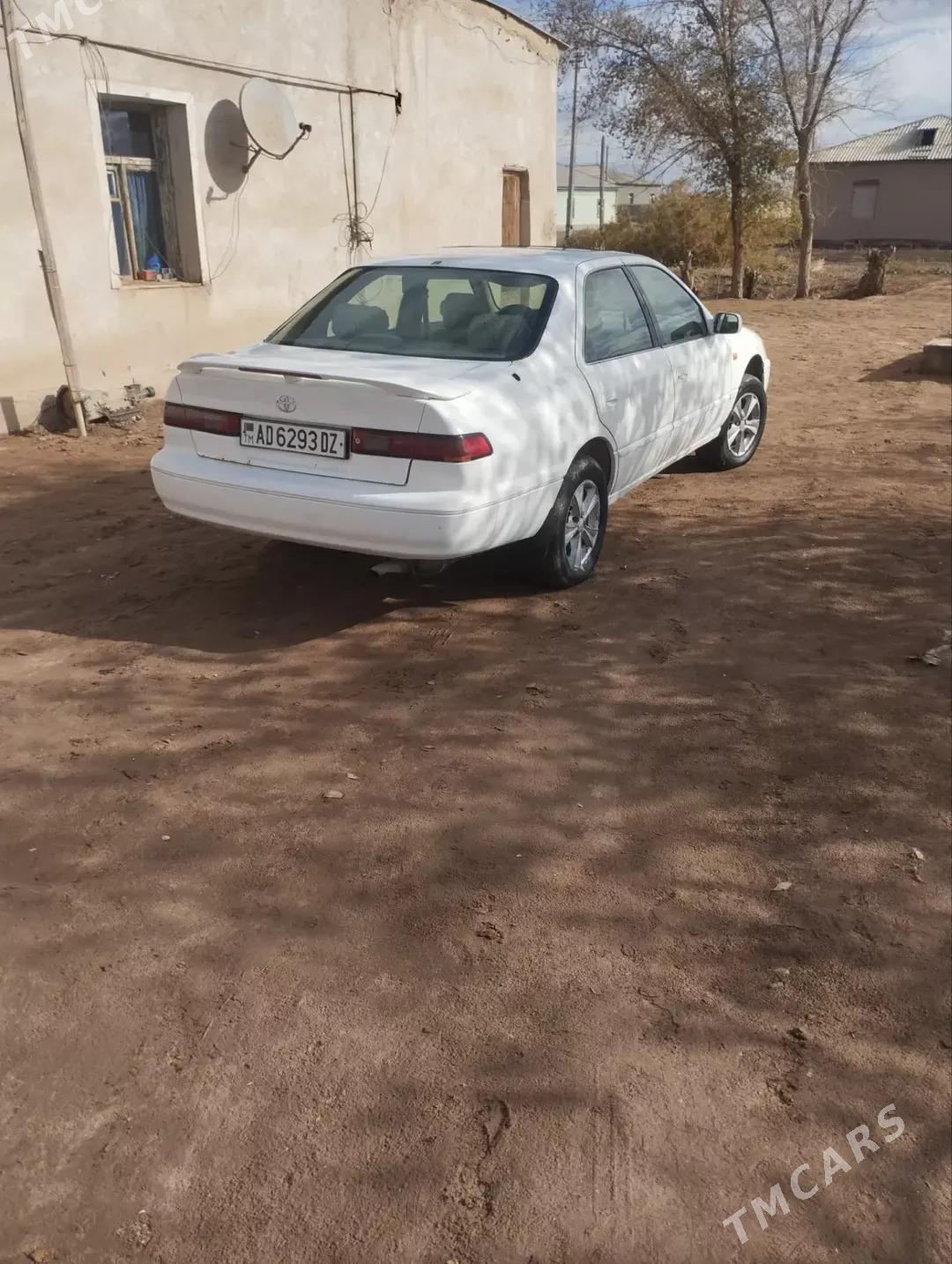 Toyota Camry 1997 - 120 000 TMT - етр. Туркменбаши - img 3