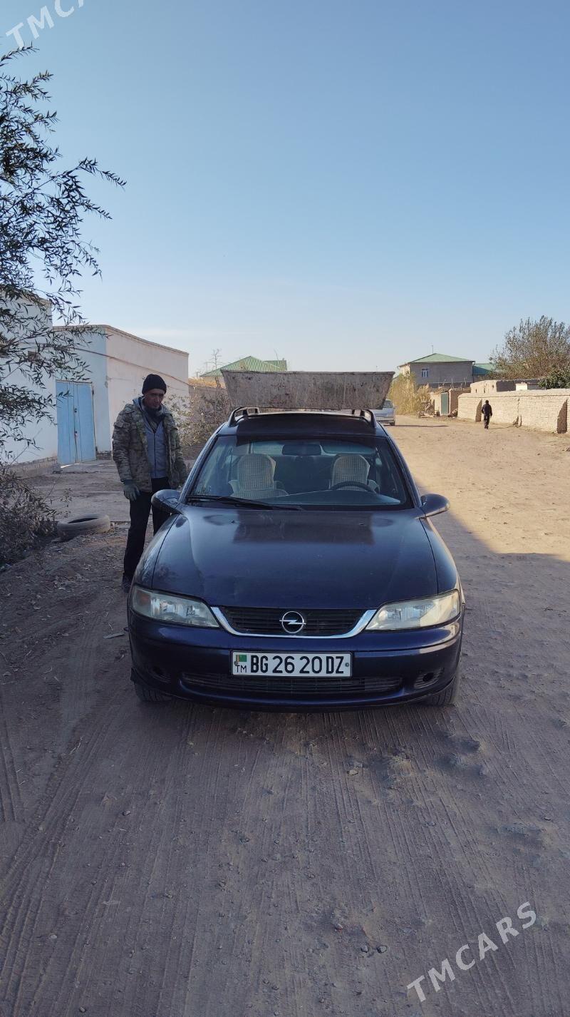 Opel Vectra 1997 - 40 000 TMT - Дашогуз - img 2