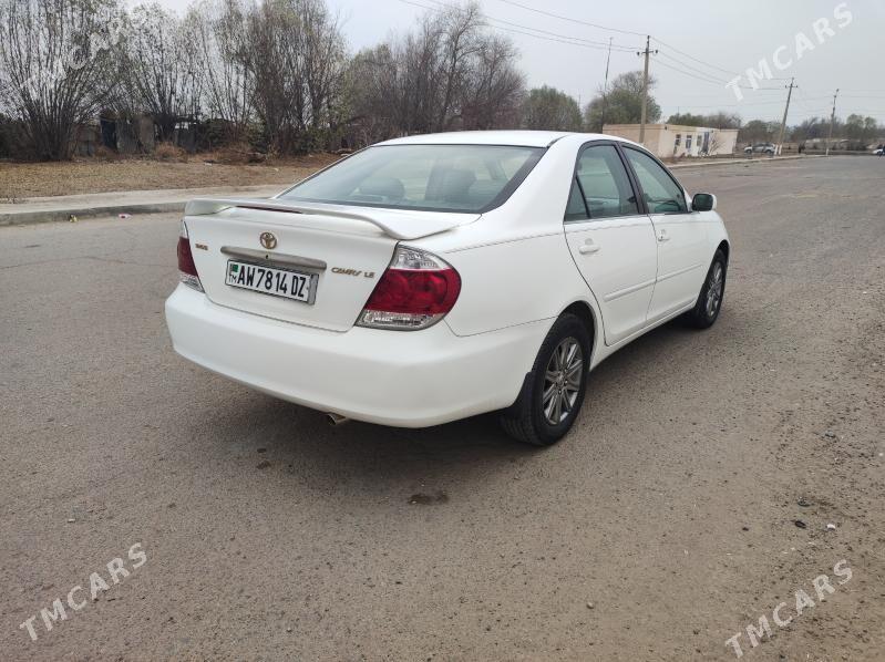 Toyota Camry 2002 - 190 000 TMT - Köneürgenç - img 3