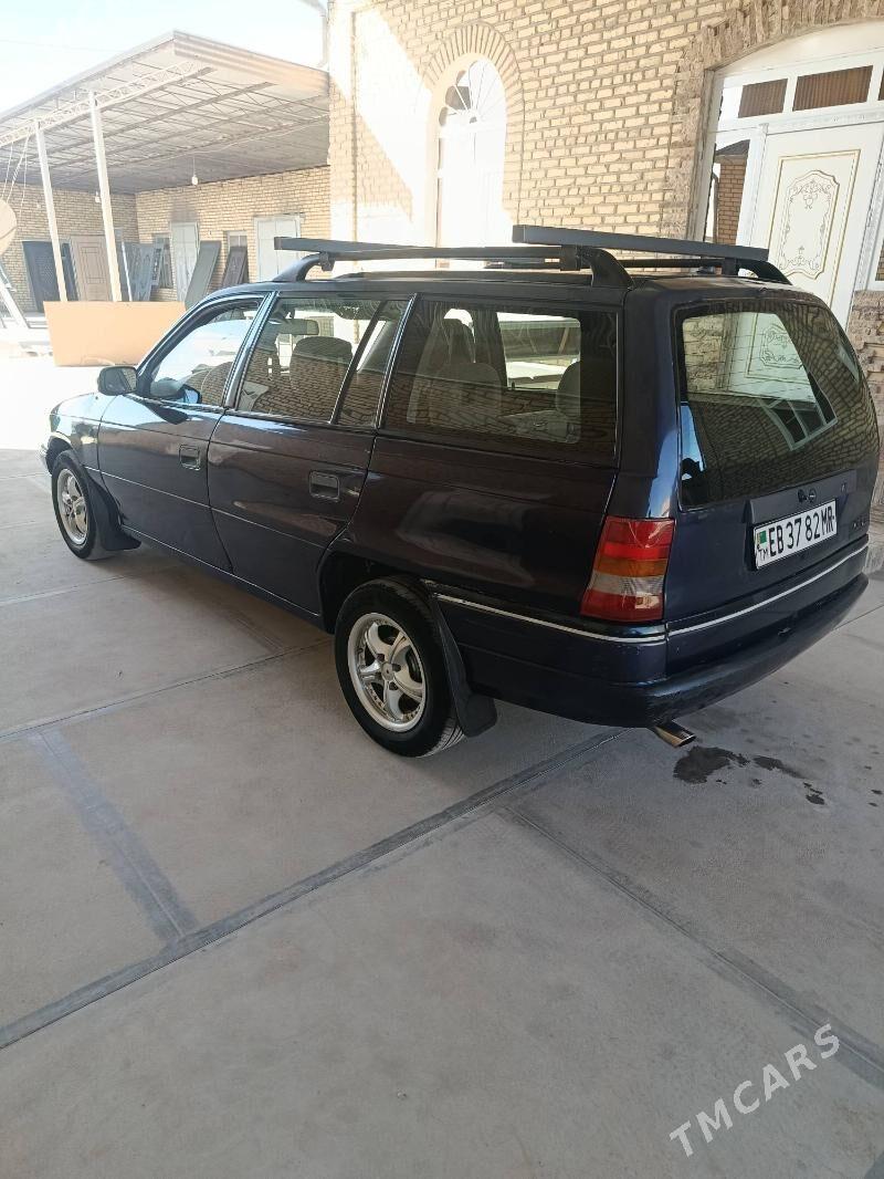 Opel Astra 1991 - 32 000 TMT - Mary - img 3