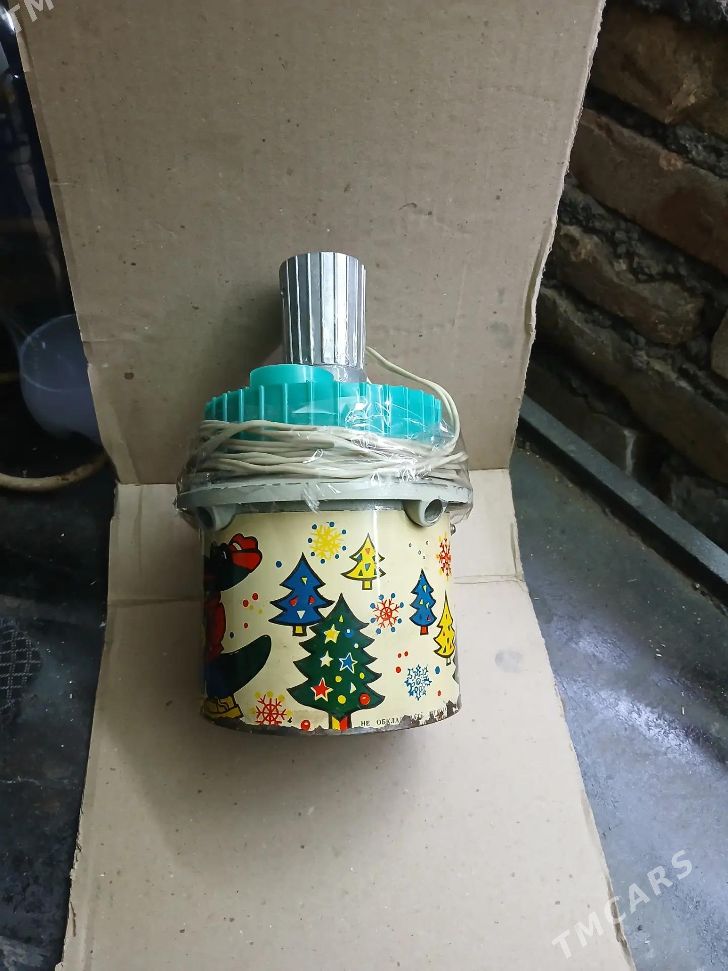 двигатель электро,для ёлки, - Бузмеин - img 1