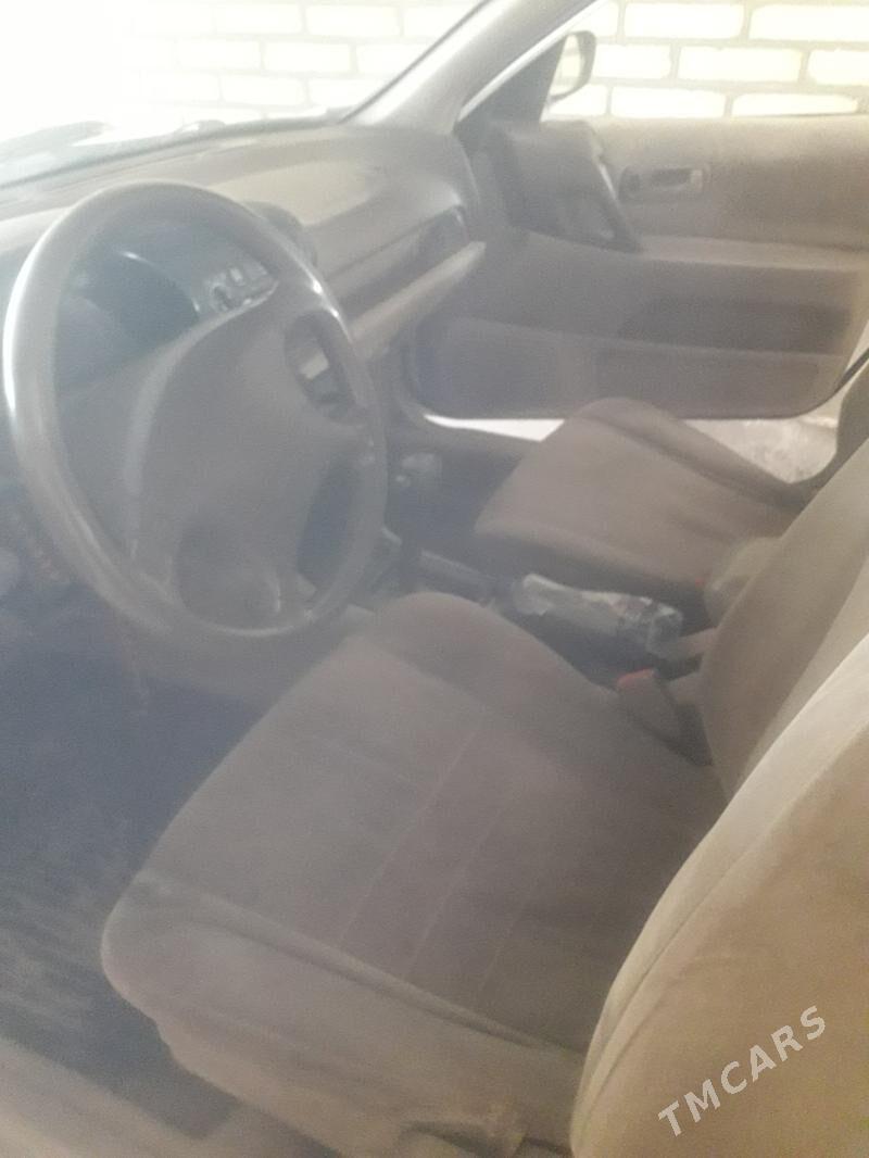 Nissan Altima 1995 - 26 000 TMT - Халач - img 3