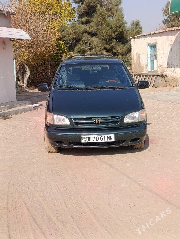 Toyota Sienna 2000 - 140 000 TMT - Тагтабазар - img 2